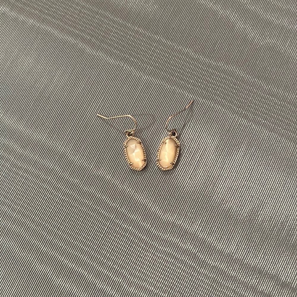 WHITE STONE KENDRA SCOTT EARRINGS